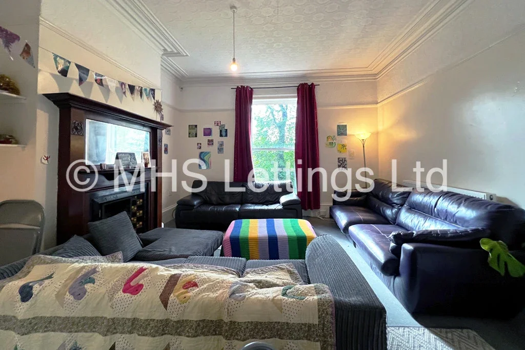 Room Headingley Lane in Leeds