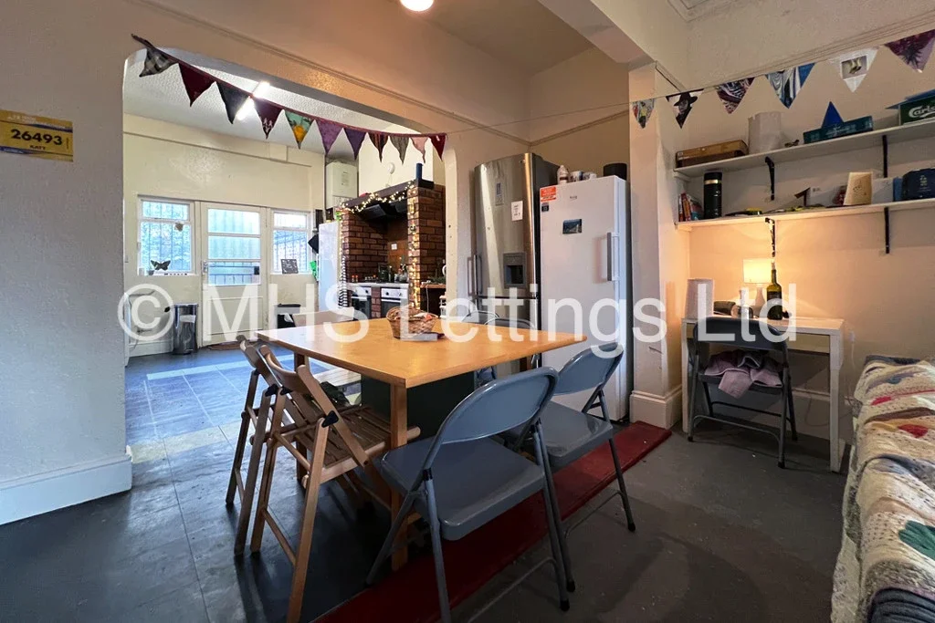 Room Headingley Lane in Leeds