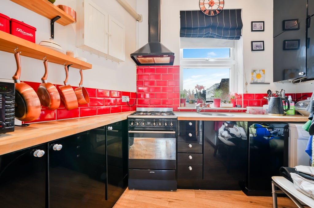 Flat Fulham Road in Greater London