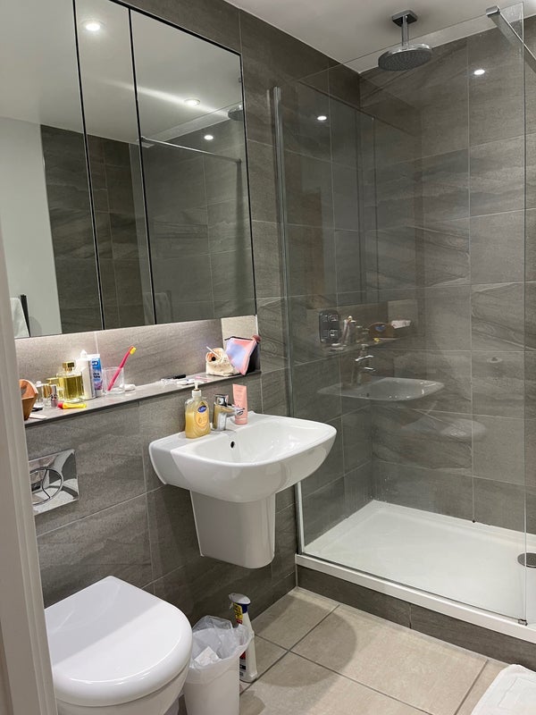Room Lockside Lane in Salford