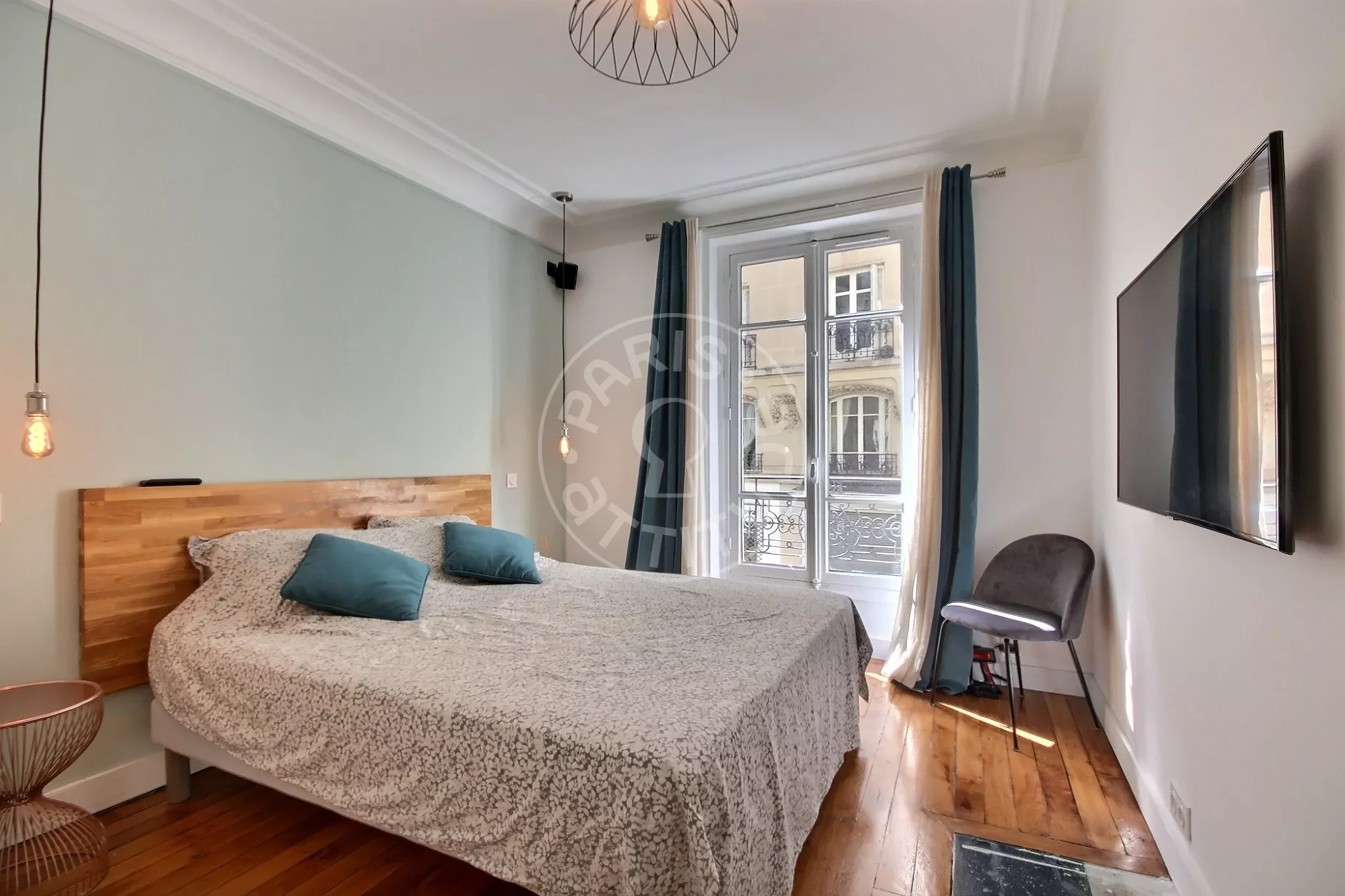 Appartement Rue du Mont Cenis à Paris
