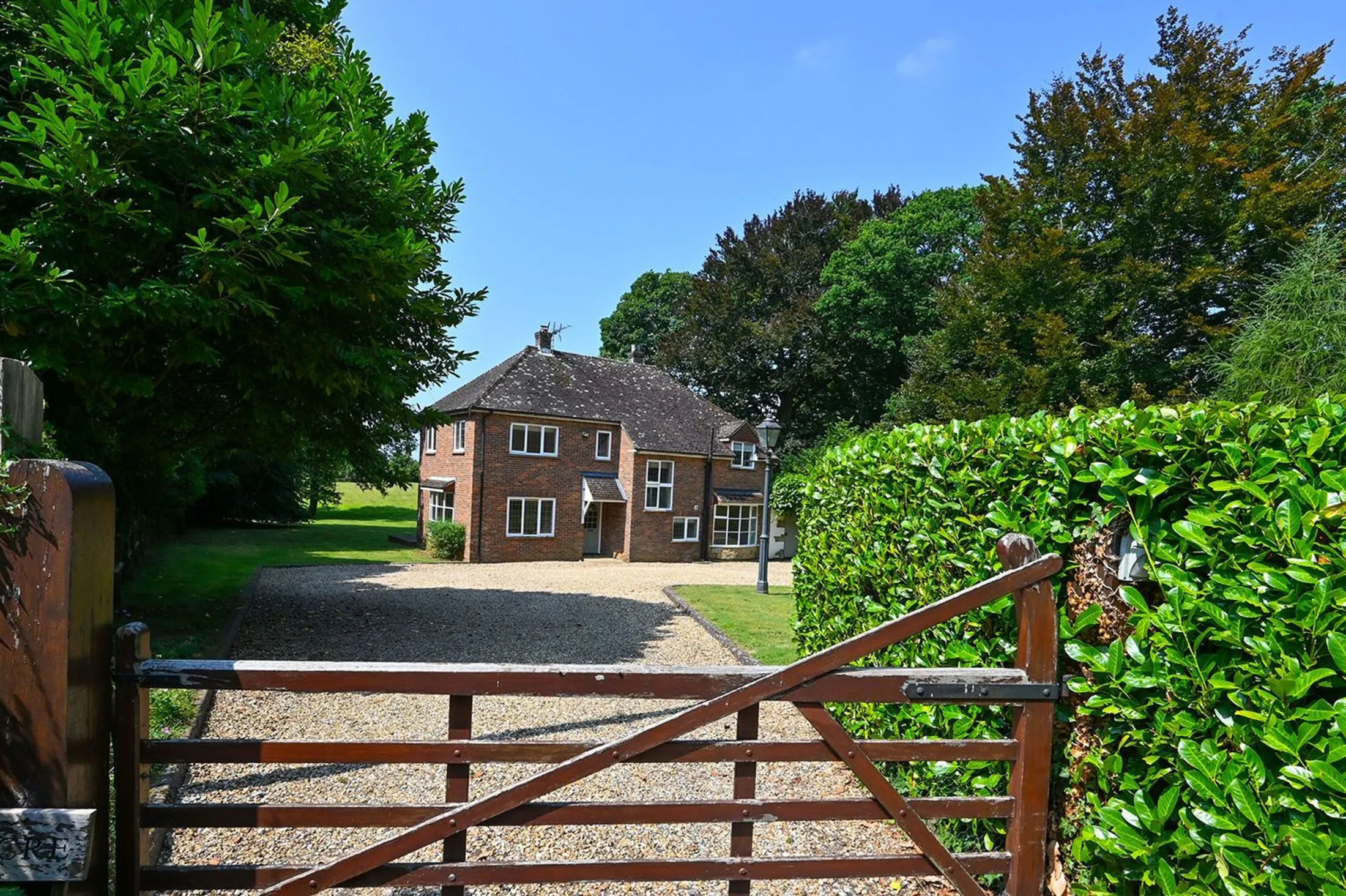 House Priorswood in Guildford