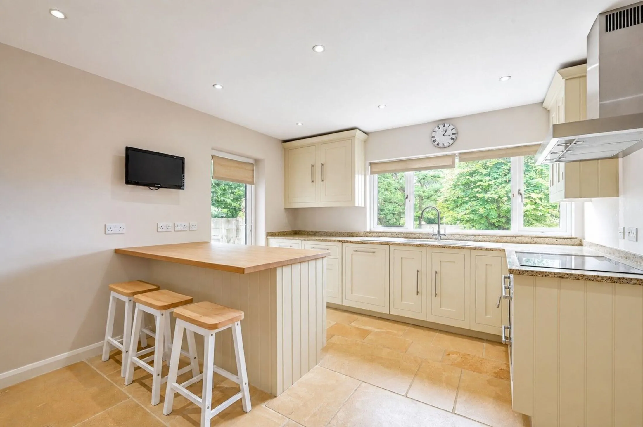 House Priorswood in Guildford