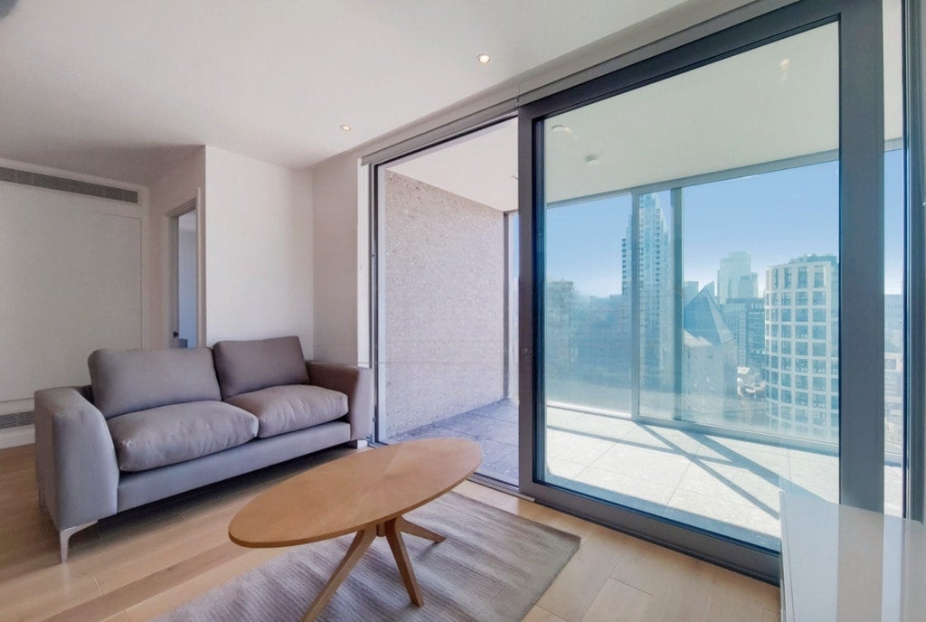 Flat Nile Street in Greater London