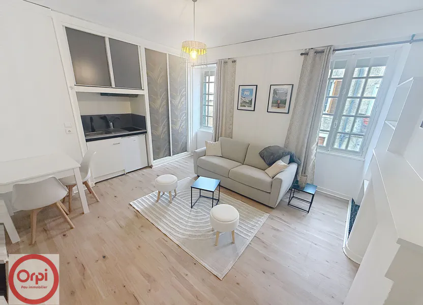 Room Rue Deveria in Pau
