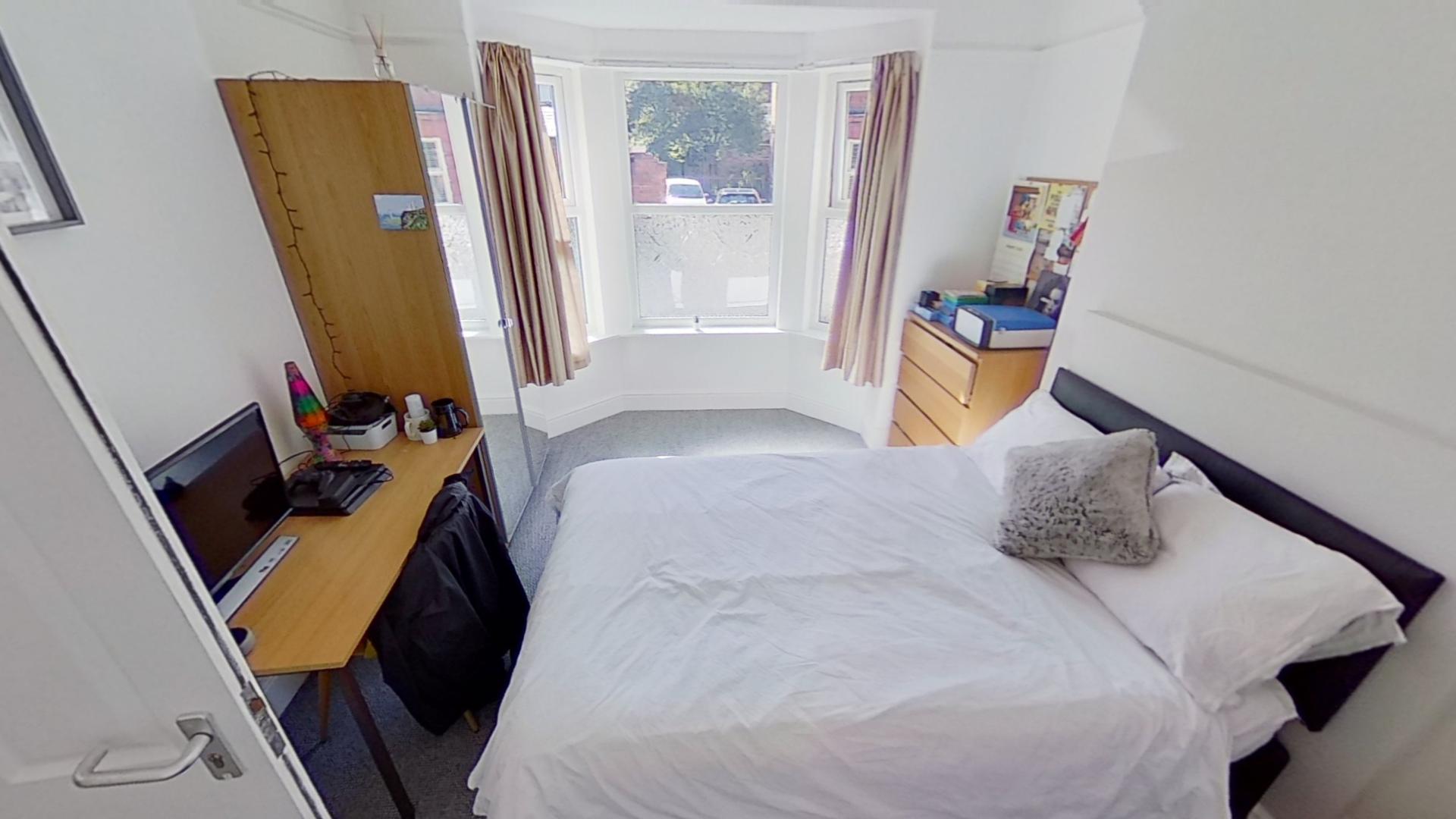 Room West Lorne Street in Chester
