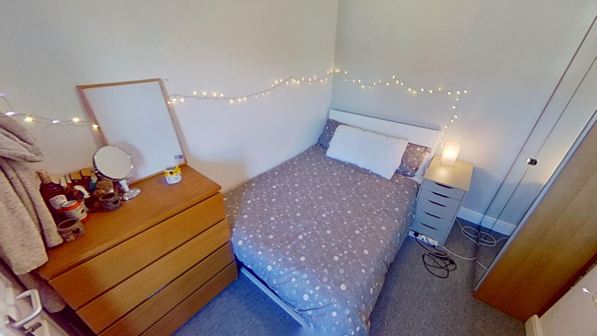 Room West Lorne Street in Chester