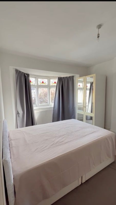 Room Broadview Road in Greater London