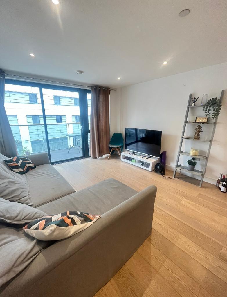 Flat Commercial Street in Greater London