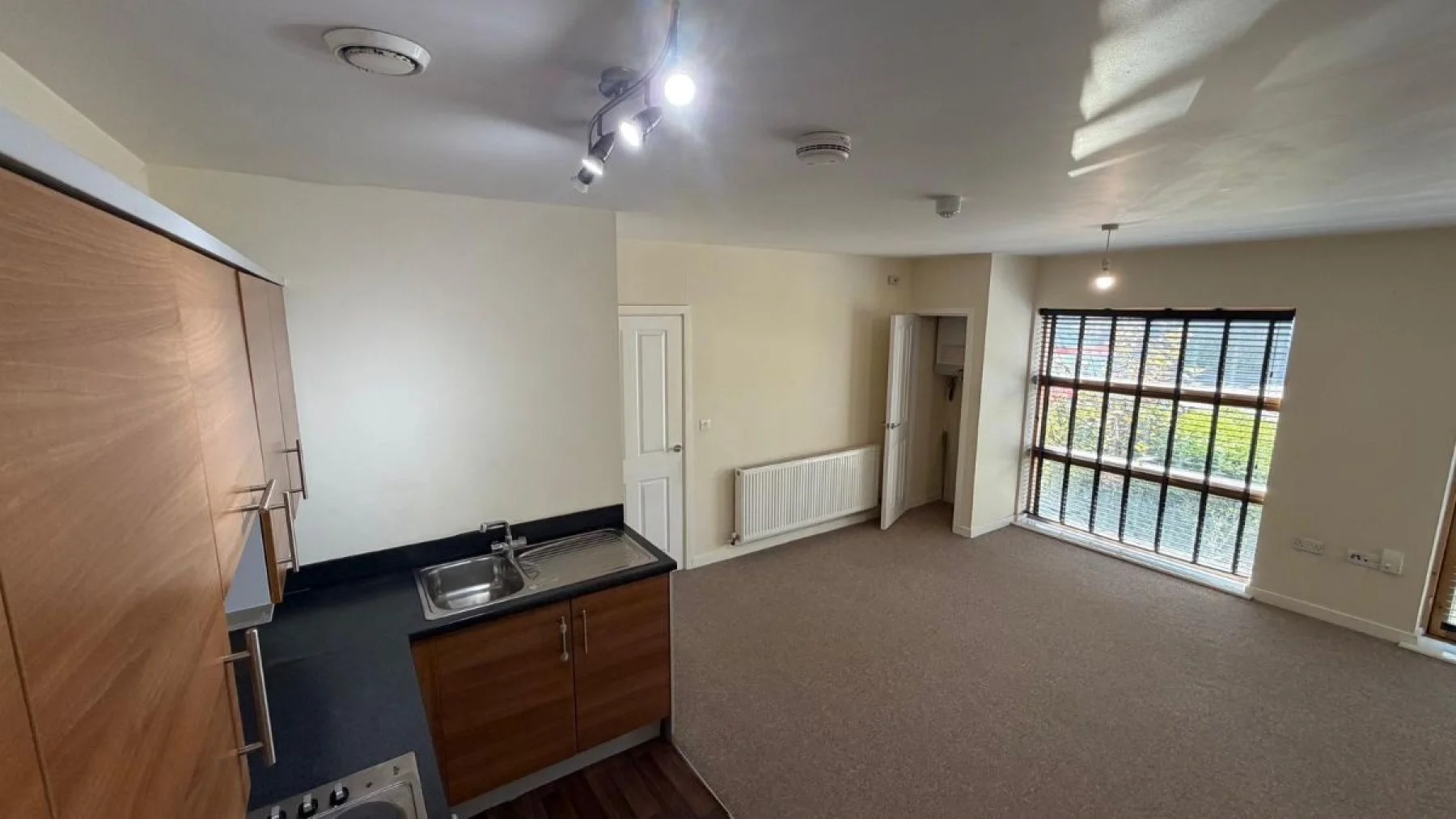 Flat Caxton Road in Nottingham