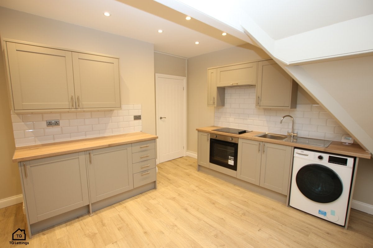 Flat Swann Lane in Cheadle Hulme