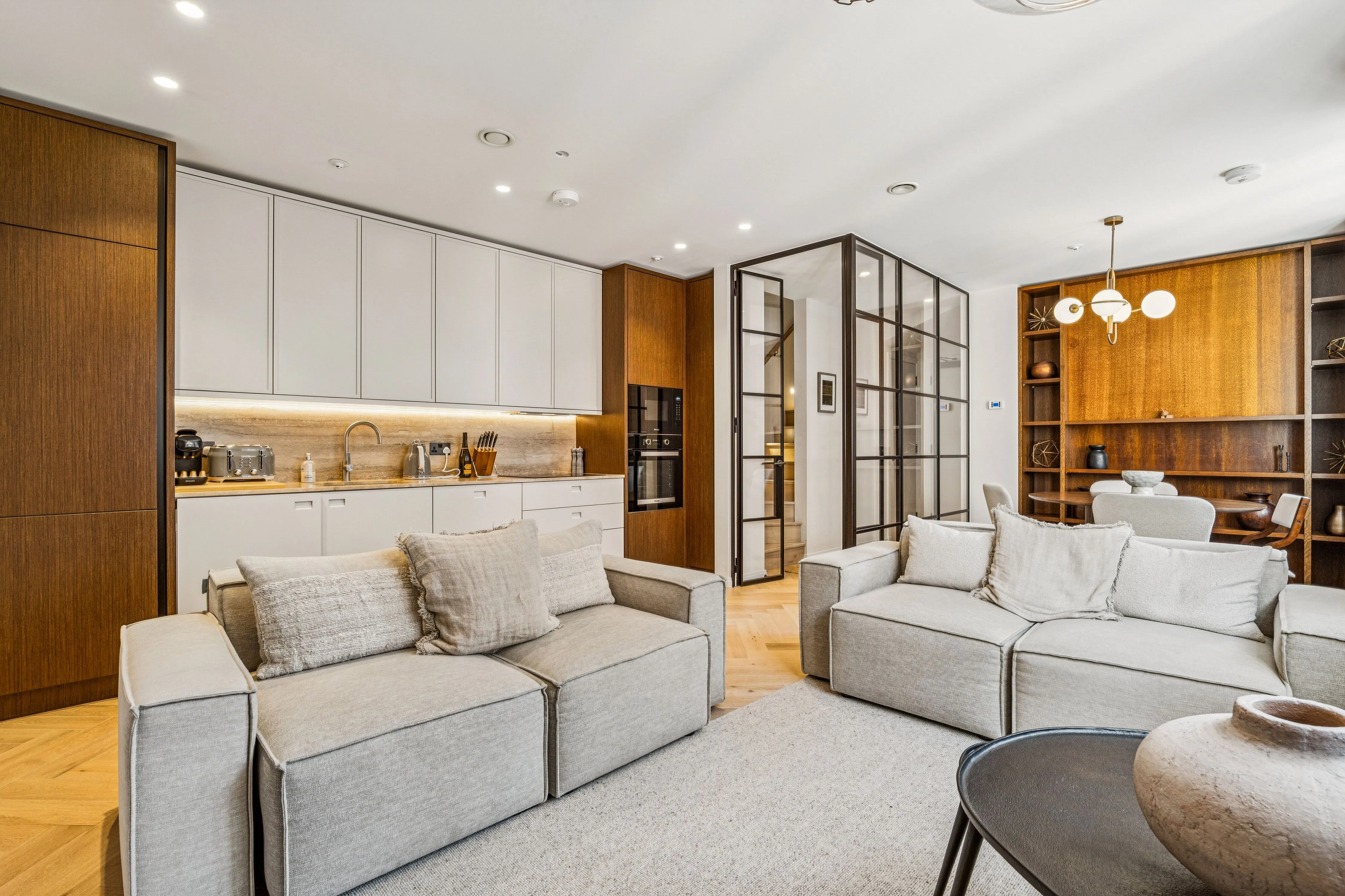 Flat Stukeley Street in Greater London