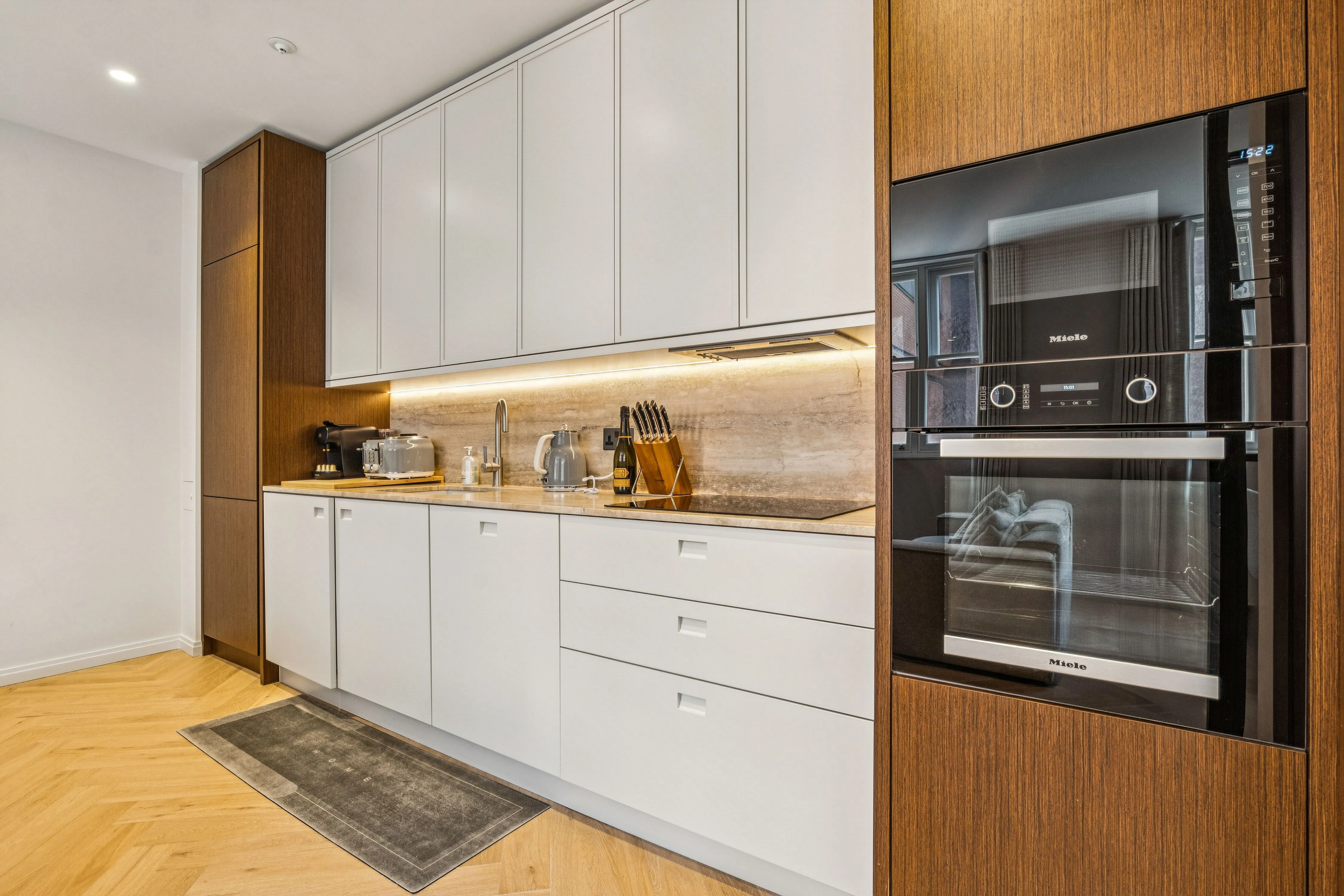 Flat Stukeley Street in Greater London