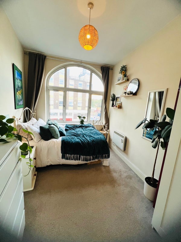 Room Lewisham High Street in Greater London