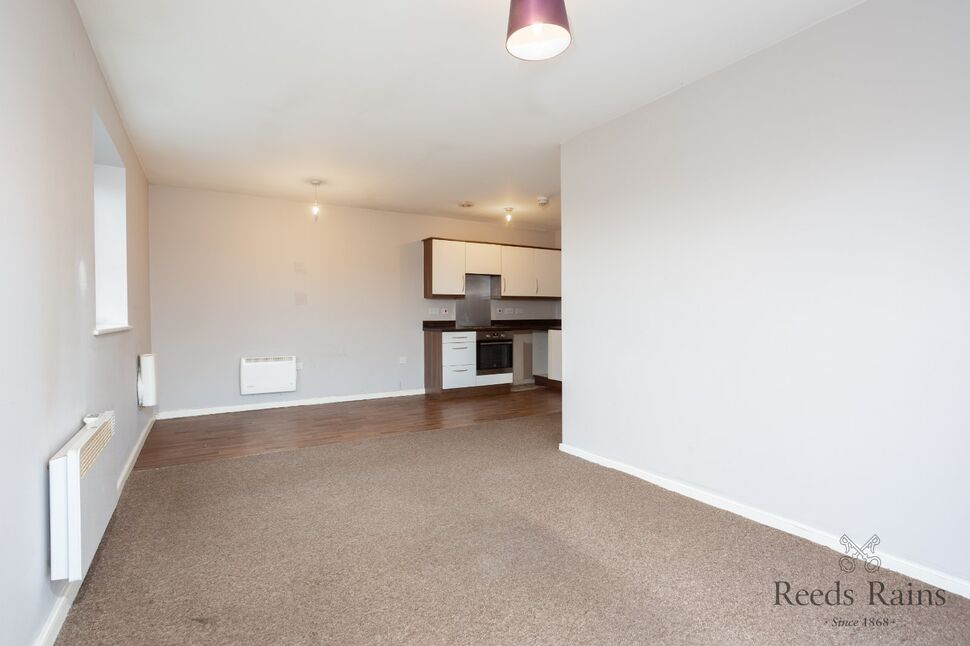 Flat Robinson Road in Ellesmere Port
