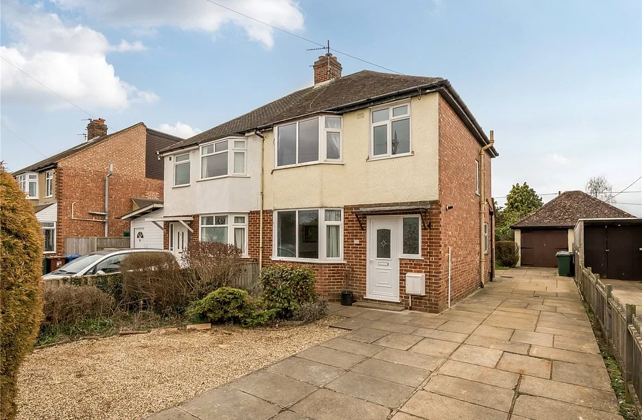 House Woodstock Road in Cherwell District