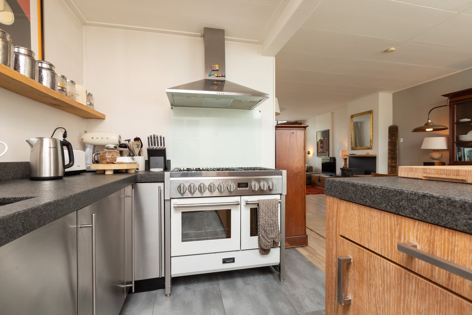 Tussenwoning te koop: Schoolstraat 17, Sneek