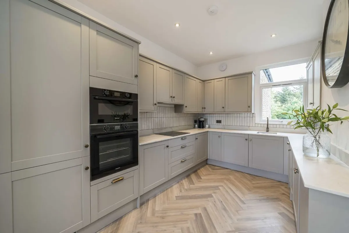 Flat Earlsfield Road in Greater London