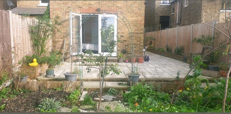 Room Ellison Road in Greater London