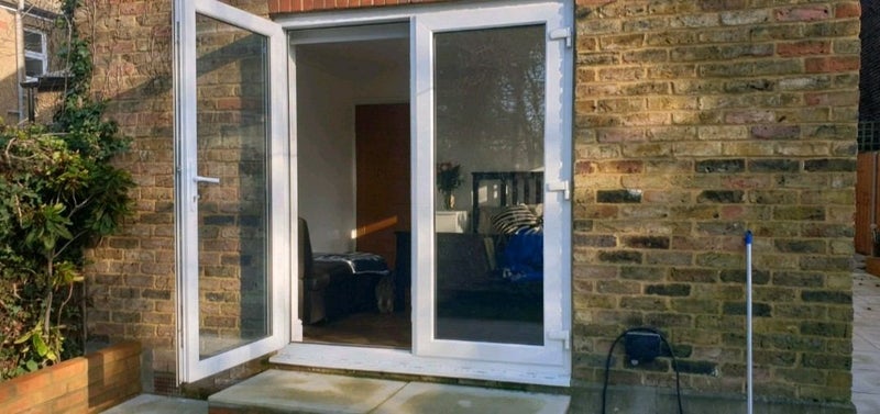 Room Ellison Road in Greater London
