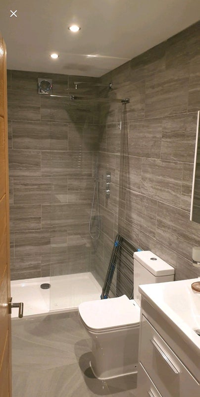 Room Ellison Road in Greater London