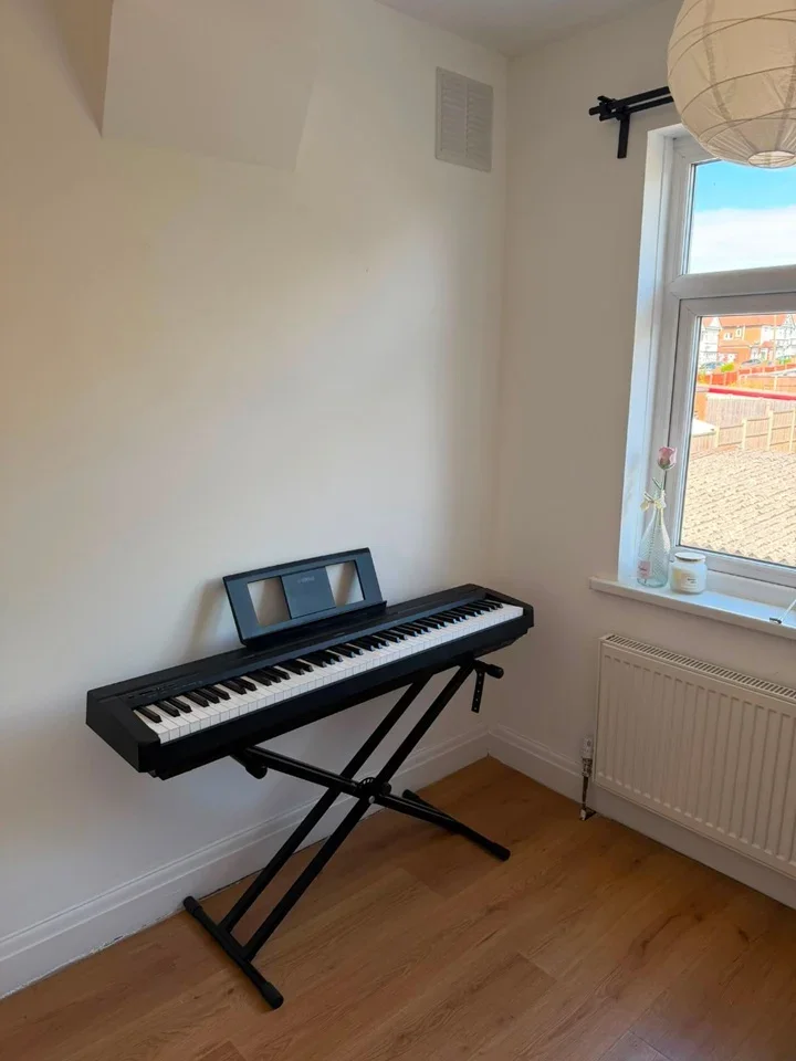 Room Ennerdale Gardens in Greater London