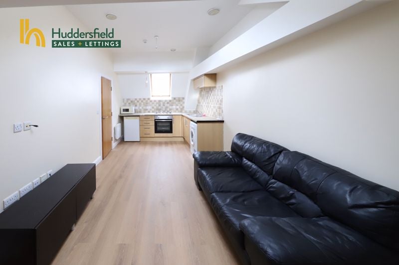 Flat Temple Close in Kirklees