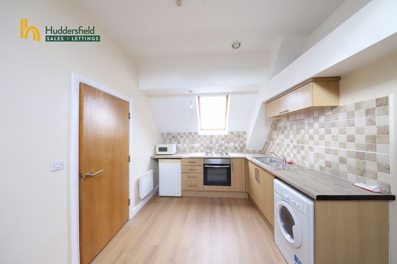 Flat Temple Close in Kirklees
