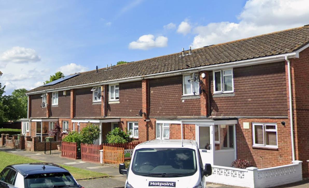 Flat Bledlow Close in Greater London