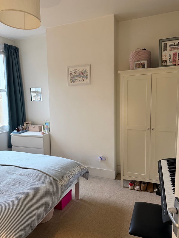 Flat Aliwal Road in Greater London
