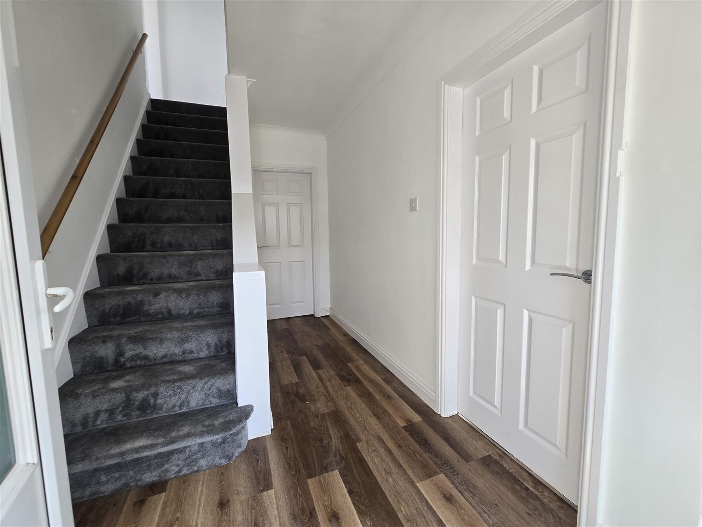 House Land Oak Drive in Wyre Forest