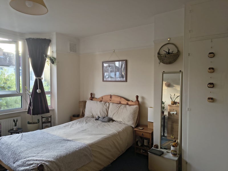 Room Chapel Green Lane in Bristol