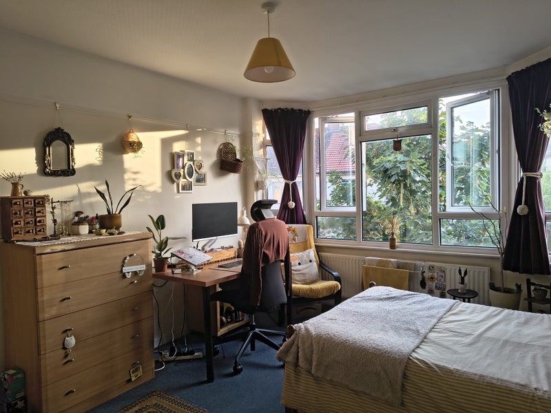 Room Chapel Green Lane in Bristol