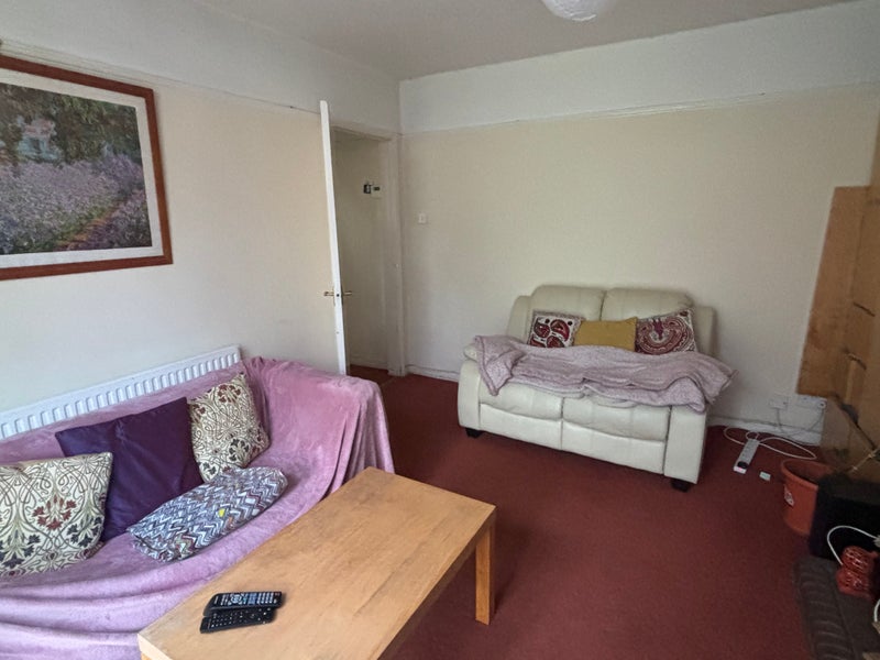 Room Chapel Green Lane in Bristol