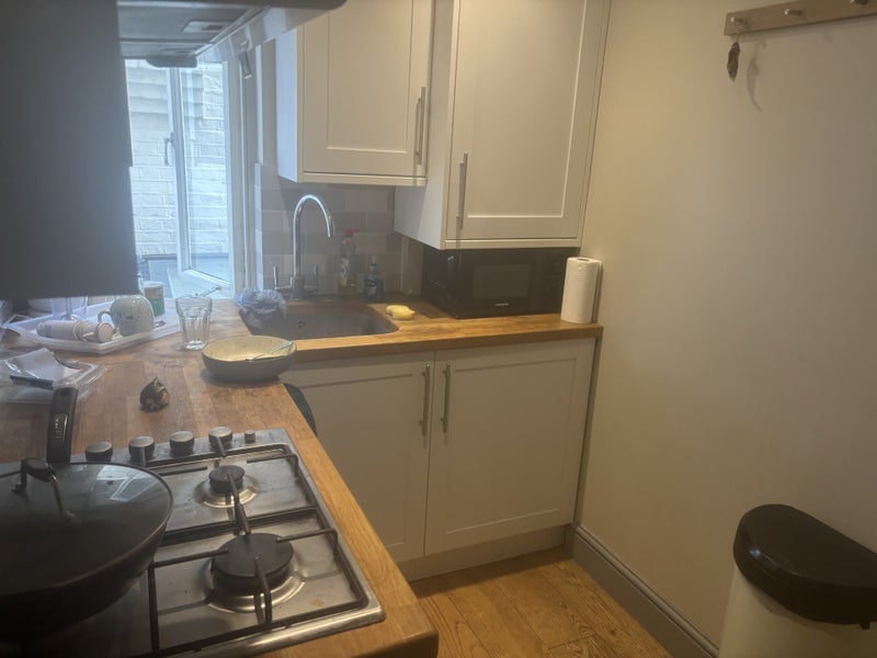 Room Denbigh Street in City of Westminster