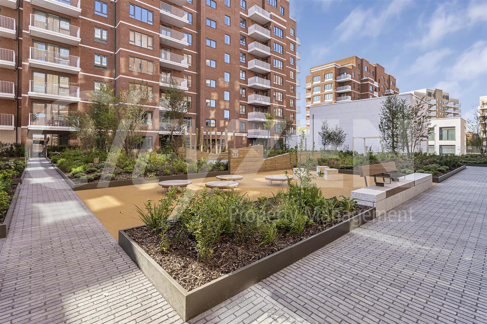 Flat Griffin Manor Way in Greater London