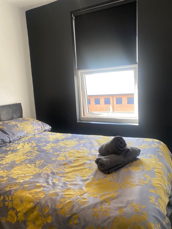 Room Isaac Street in Liverpool