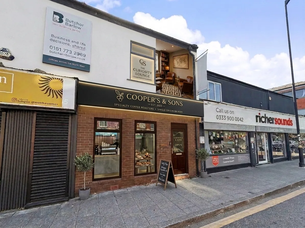 Flat Bury New Road in Prestwich