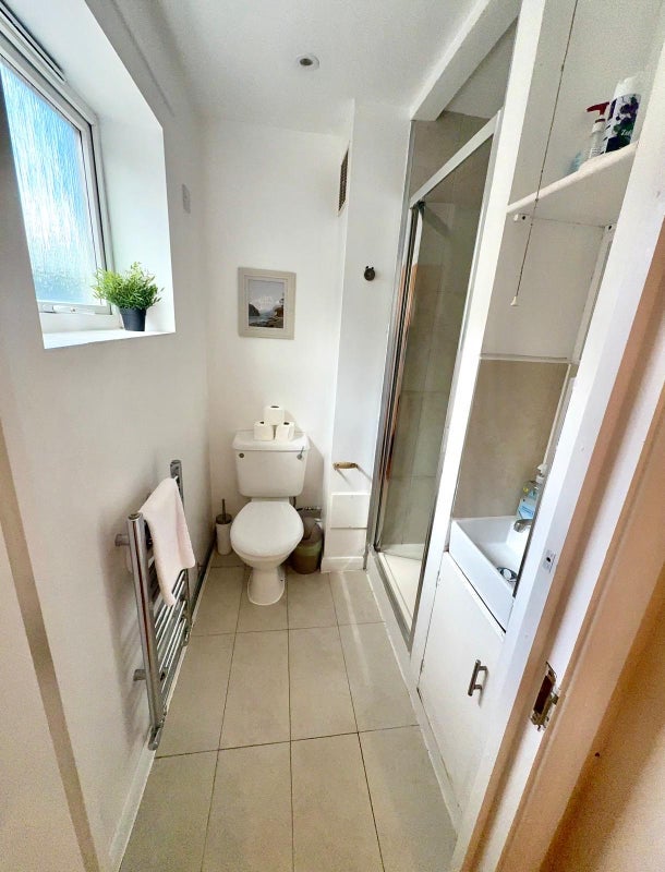 Room Bishops Way in Greater London