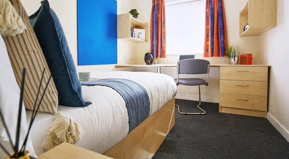 Room Salisbury Avenue in Stoke-on-Trent