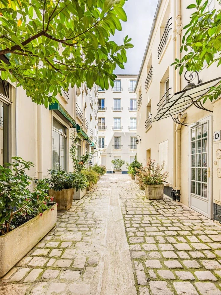 Appartement Rue de l'Université à Paris