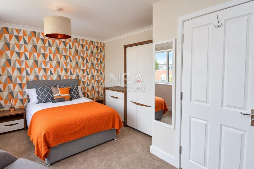 Room Star Road in Reading