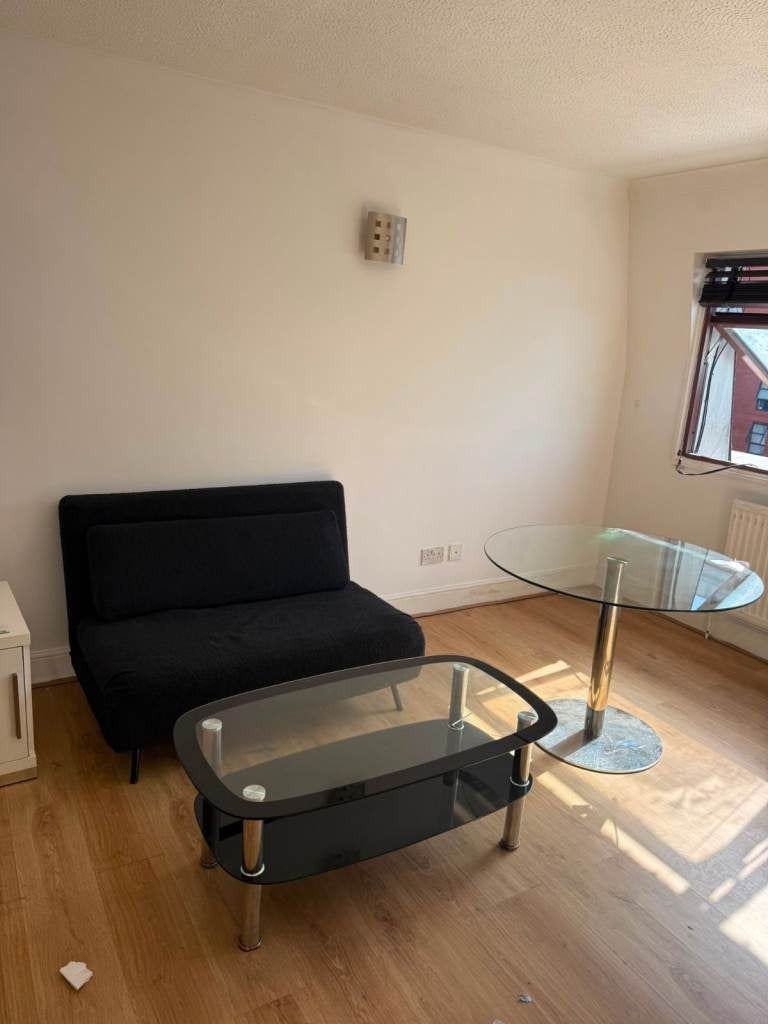 Flat King's Road in Reading