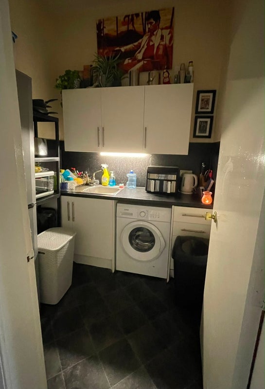 Flat Albert Street in City of Edinburgh