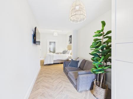 Room Ashley Avenue in Belfast