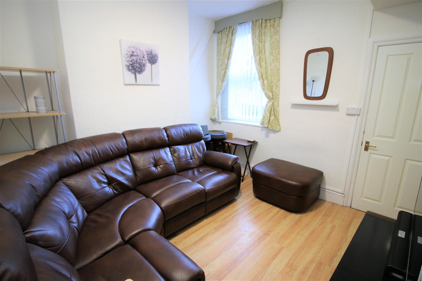 Flat Wyresdale Road in Lancaster