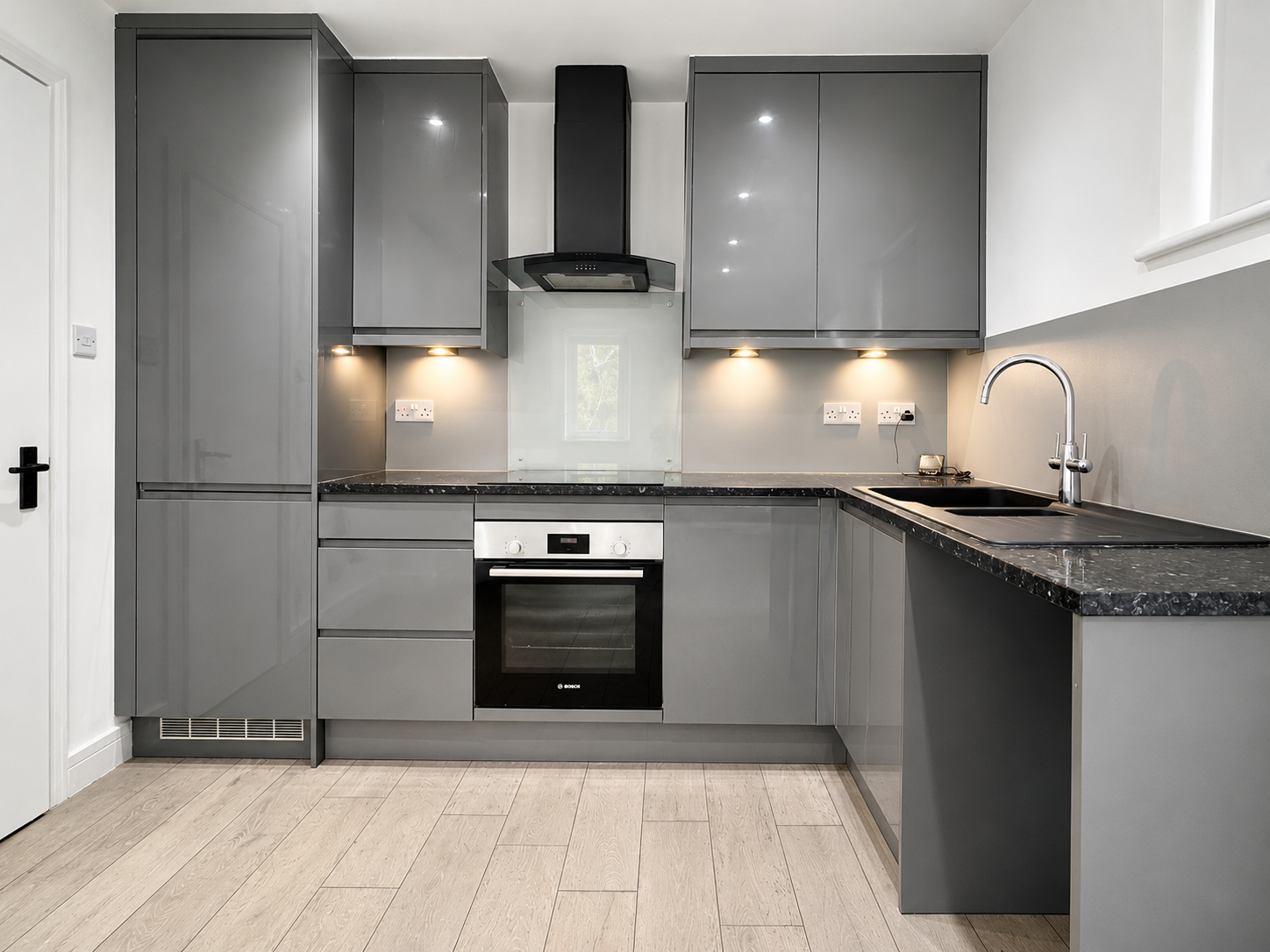 Flat Lawrie Park Road in Greater London