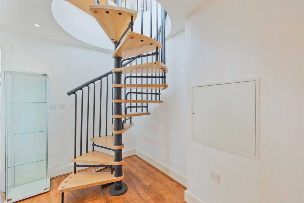 Flat Duke of Wellington Avenue in Greater London