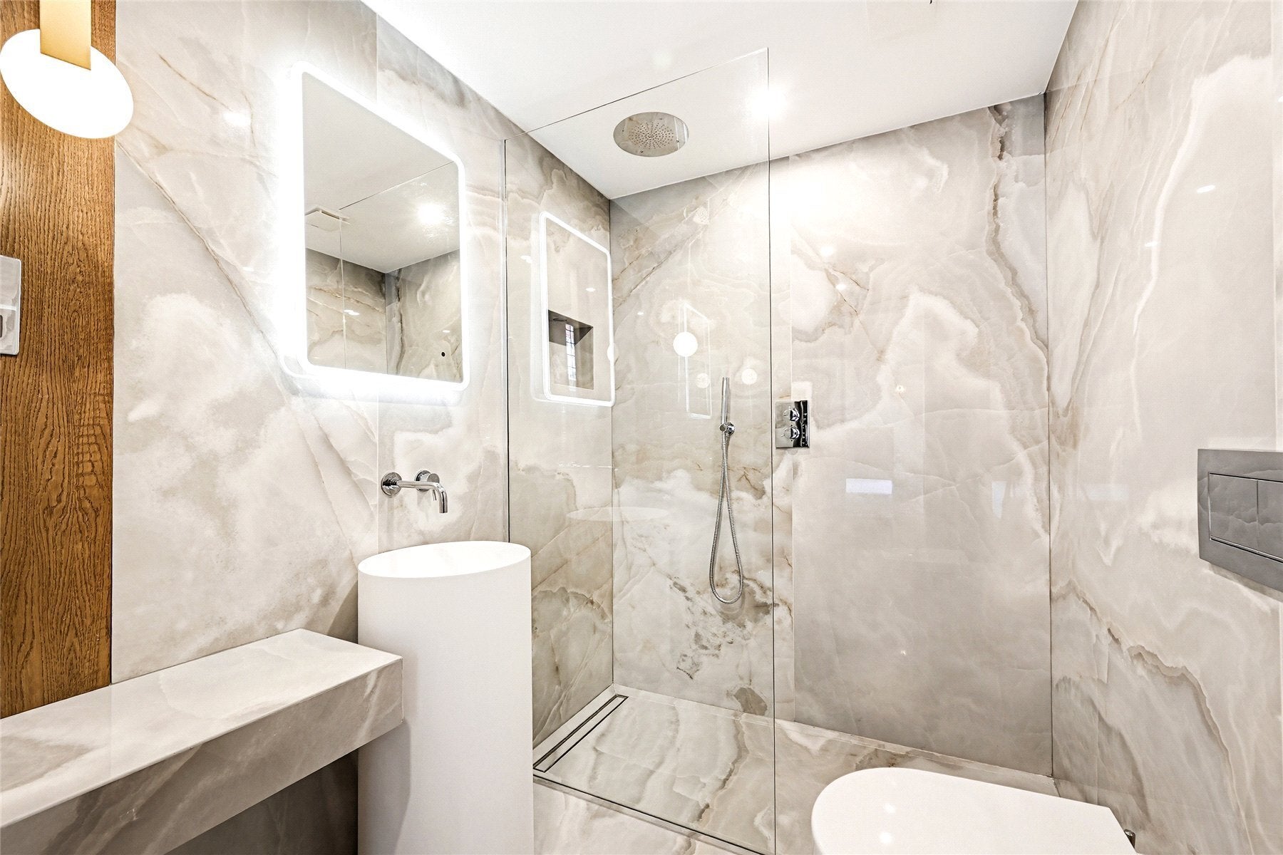 Flat Cadogan Square in Greater London