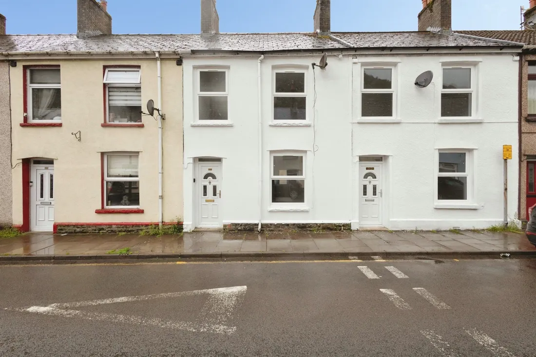House Marine Street in Cwm